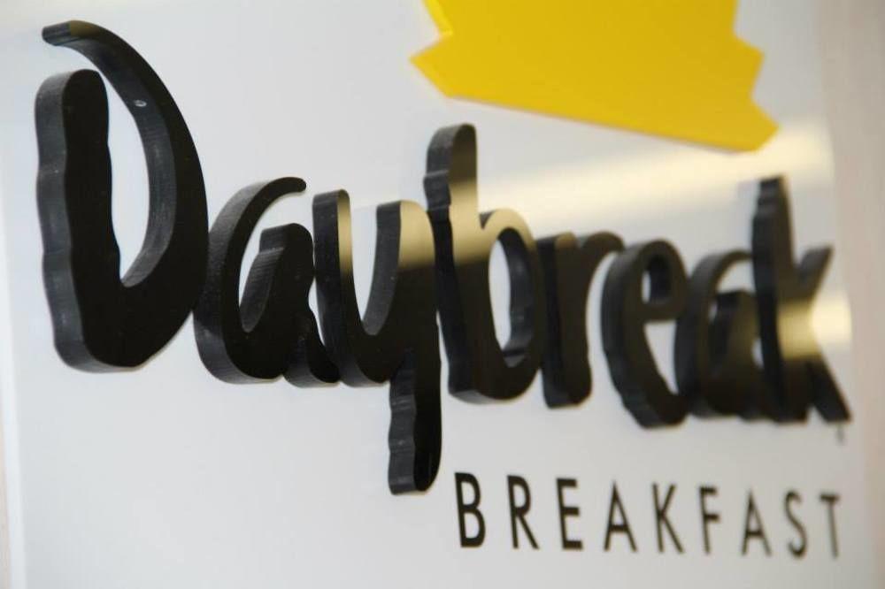 Days Inn By Wyndham Cadillac Bagian luar foto